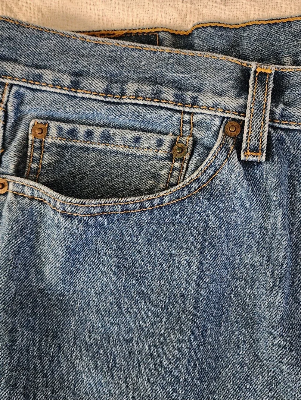 Levi's 505 Classic Men's Blue Denim Jeans 35 X 30